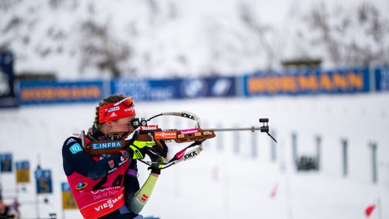 Biathlon shooting