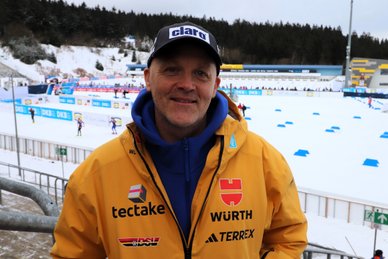 Peter Sendel unterstützt die Organisatoren des BMW IBU Weltcups Biathlon 2025 in Oberhof erstmals als Wettkampfsekretär.